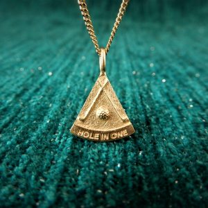 Hole in one Riipus Kultaa Hinta 197€