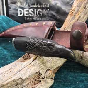 Korppi puukko Hinta 2200€